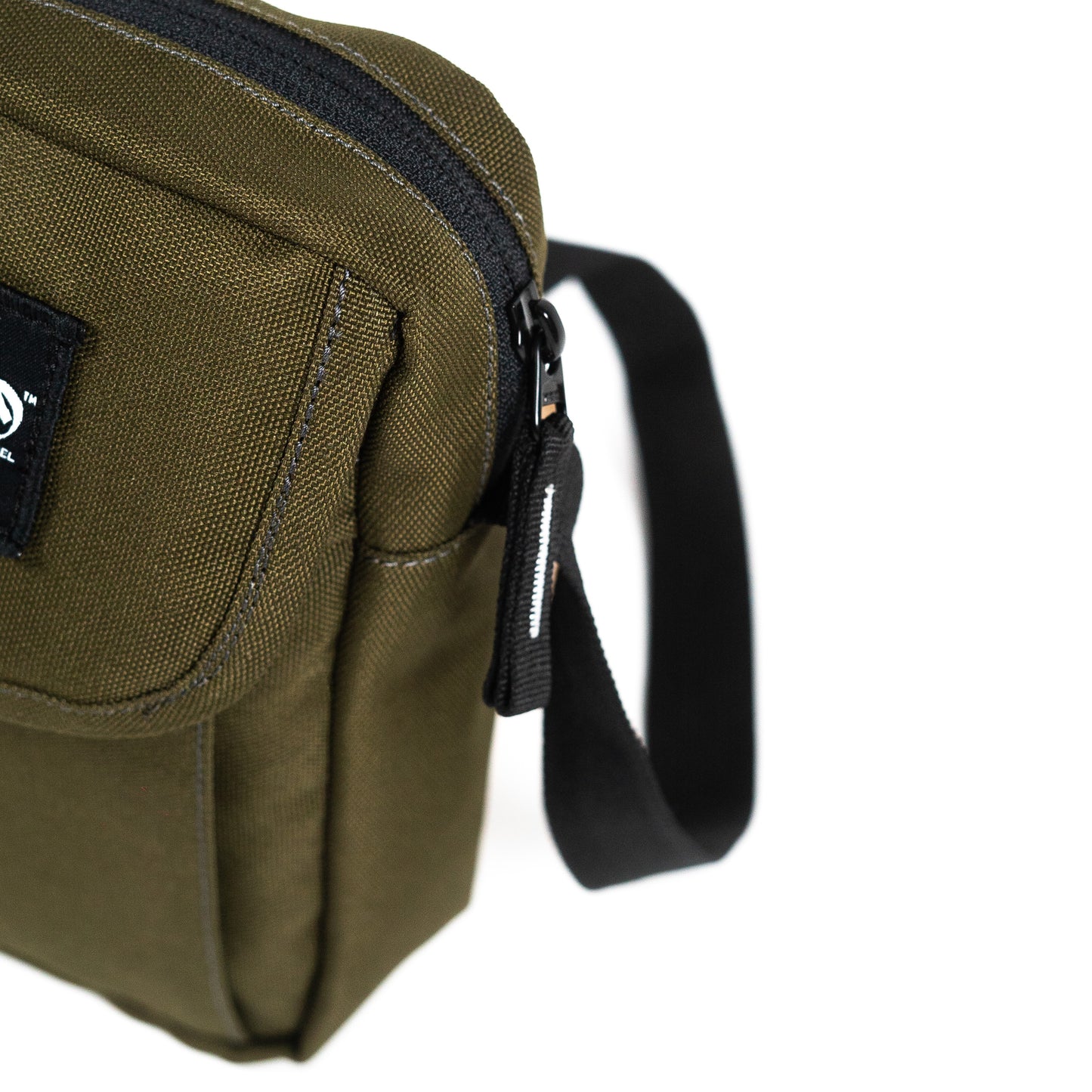 Essential Shoulder Bag